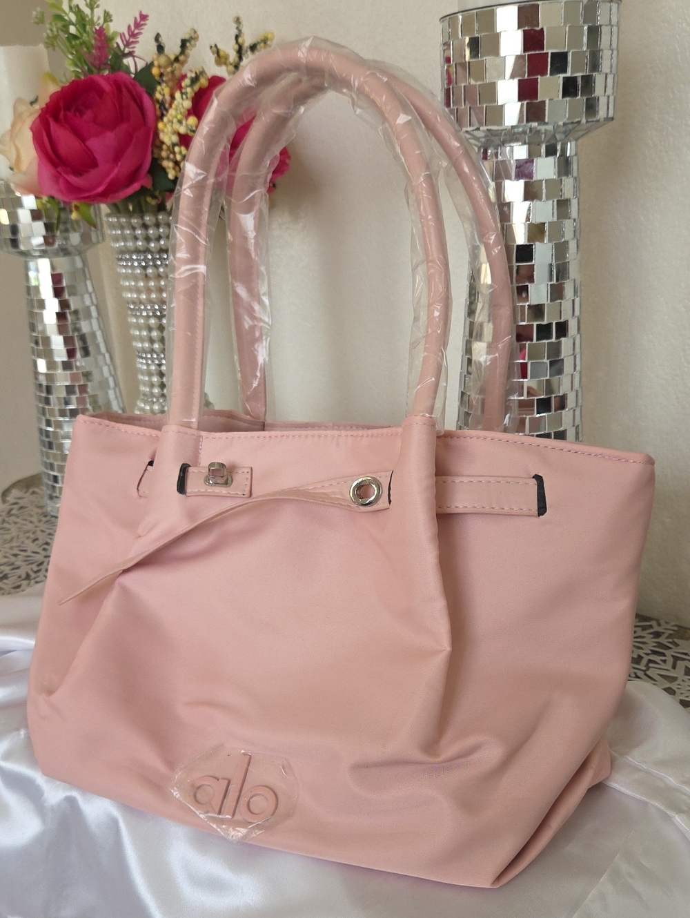 Alo Style Pink Women's Tote Bag by